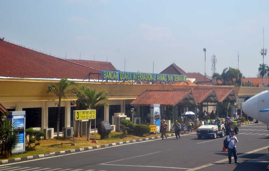 Jemput Penumpang Bandara Ahmad Yani Semarang Ke Ngawi