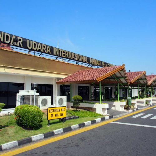 Jemput Penumpang Bandara Ahmad Yani Semarang Ke Solo Surakarta