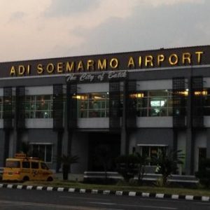 Jemput Penumpang Bandara Adi Soemarmo Solo Ke Pacitan