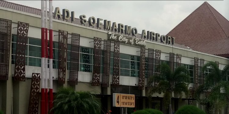Jemput Penumpang Bandara Adi Soemarmo Solo Ke Ponorogo