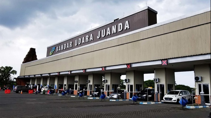 Jemput Penumpang Bandara Juanda Surabaya Ke Gresik