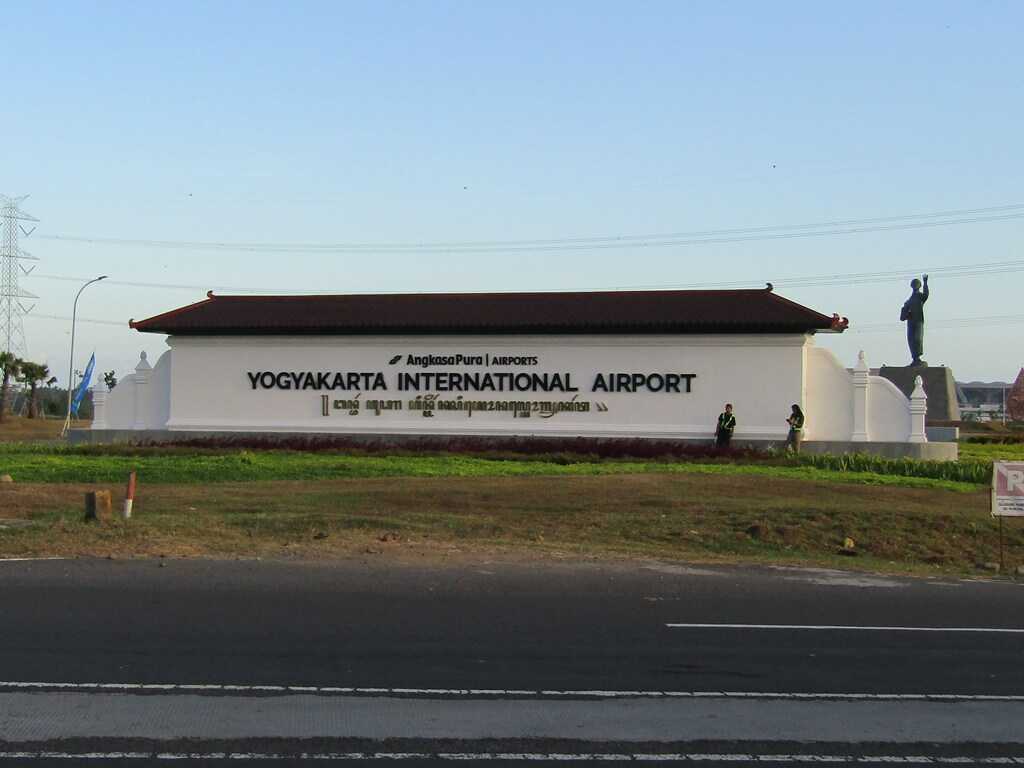Jemput Penumpang Bandara YIA & Adi Adisucipto Jogja Ke Ponorogo