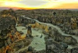 Keindahan Wisata Tugu Lasi Grobogan Yang Wajib Anda Kunjungi Keindahan Wisata Tugu Lasi Grobogan Yang Wajib Anda Kunjungi