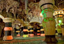Wisata Religi Masjid Aschabul Kahfi (Masjid Perut Bumi) Tuban Wisata Religi Masjid Aschabul Kahfi (Masjid Perut Bumi) Tuban